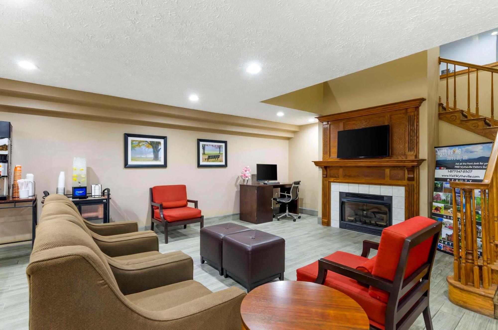 Max Meadows Comfort Inn Wytheville - Fort Chiswell מראה חיצוני תמונה